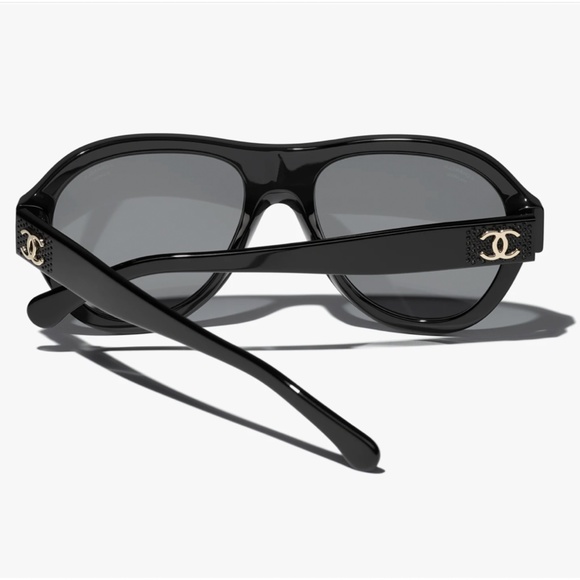 CHANEL PILOT SUNGLASSES - Picture 8 of 8